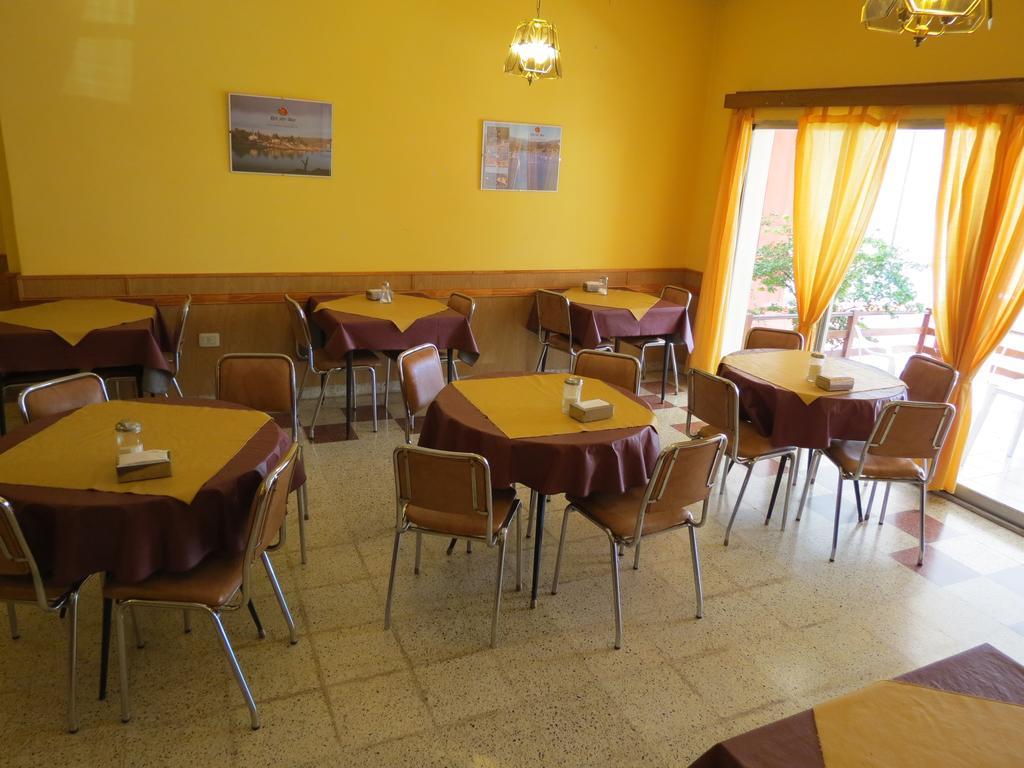 Hotel Arenales ヴィラ・カルロス・パス エクステリア 写真